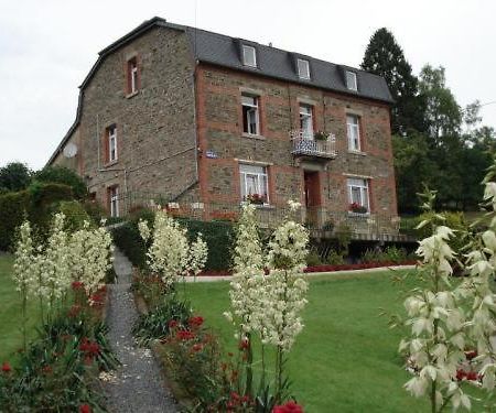 Villa Nelly B. Bouillon Esterno foto
