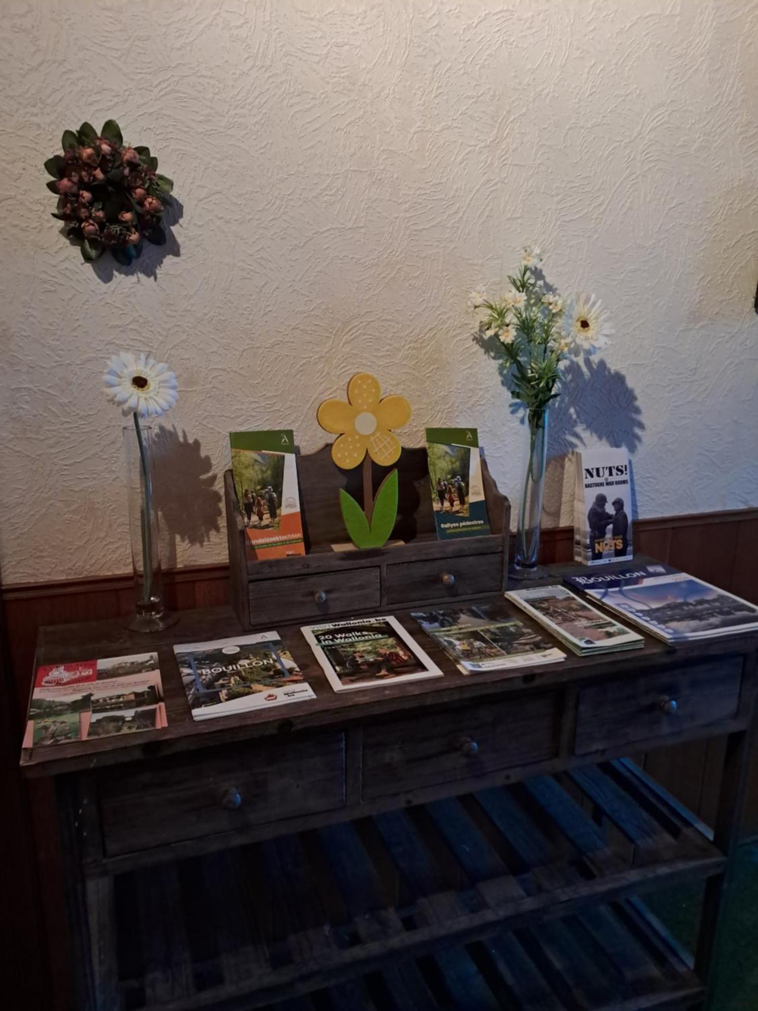 Villa Nelly B. Bouillon Esterno foto